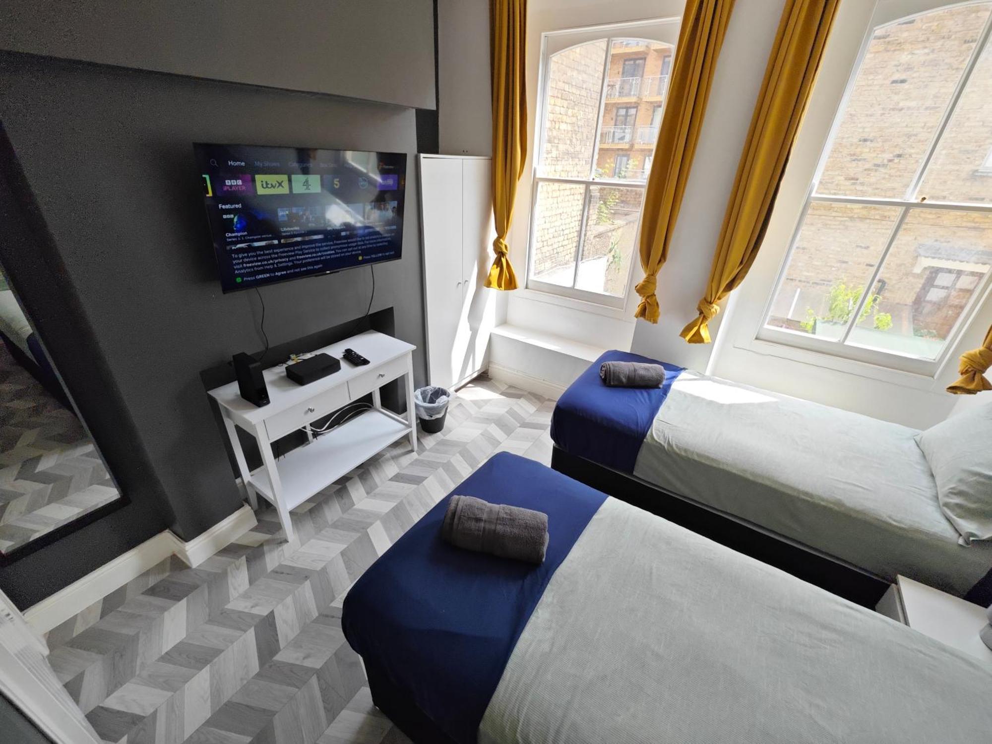 2 Bedroom 2 Bathroom Apartment In Old St - Shoreditch - Zone 1 Londra Dış mekan fotoğraf